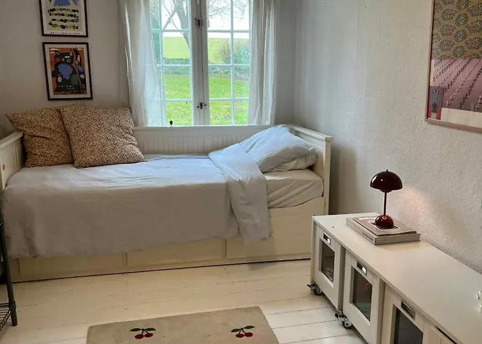 Σπίτι διακοπών Historic Farm With Church View Near Randers Langå